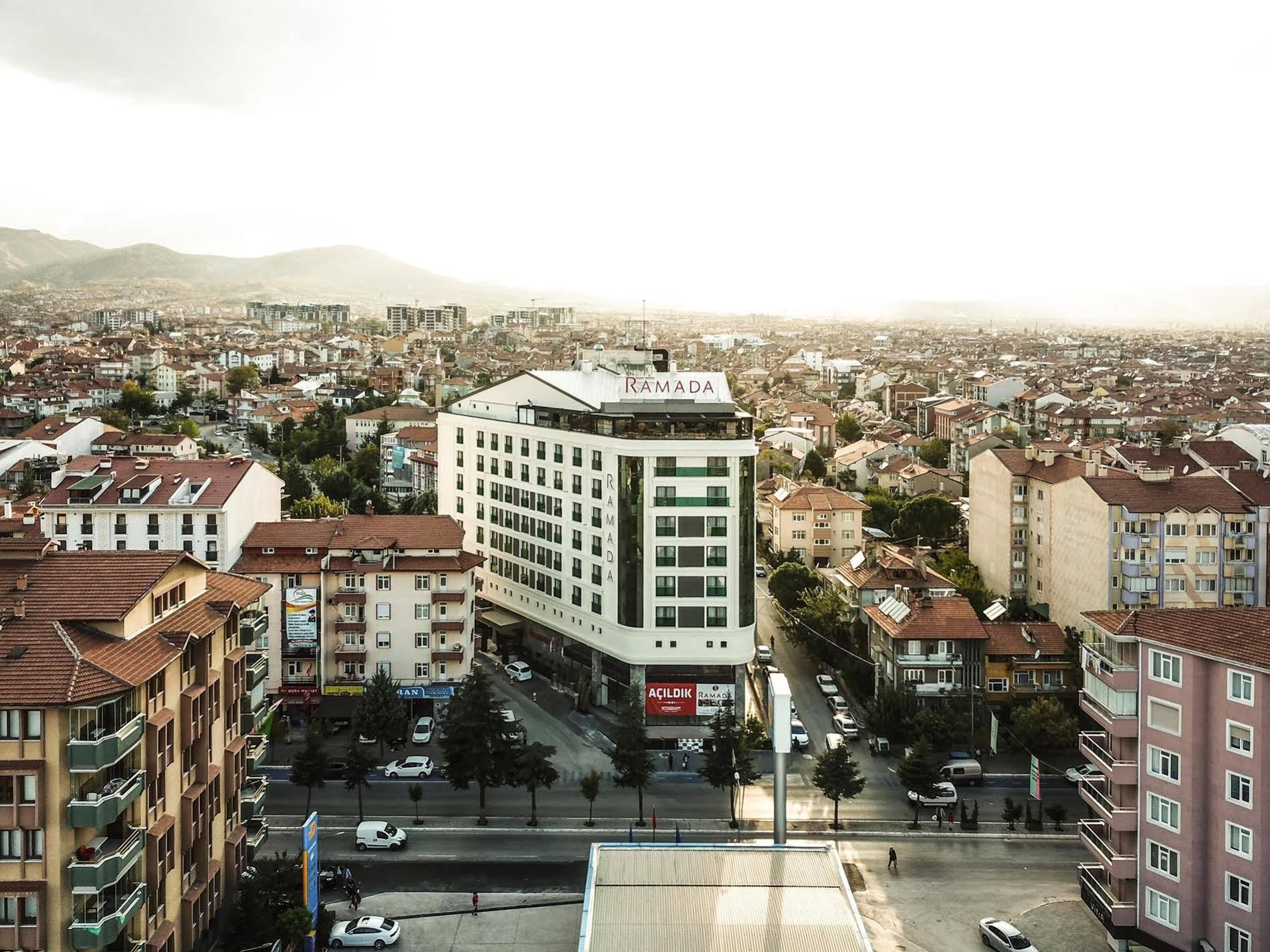 Ramada By Wyndham Isparta Exterior foto